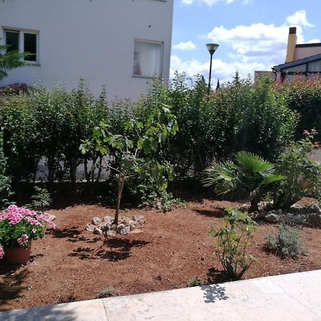 Ferienhaus Bozena Appartment 6 เวอร์ซาร์ ภายนอก รูปภาพ