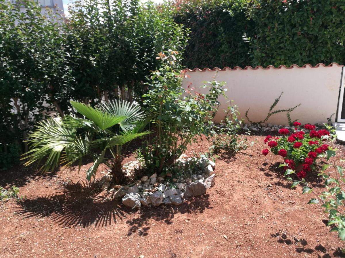 Ferienhaus Bozena Appartment 6 เวอร์ซาร์ ภายนอก รูปภาพ