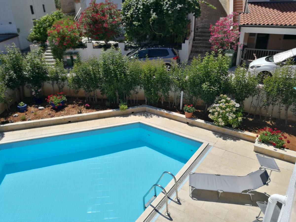Ferienhaus Bozena Appartment 6 เวอร์ซาร์ ภายนอก รูปภาพ