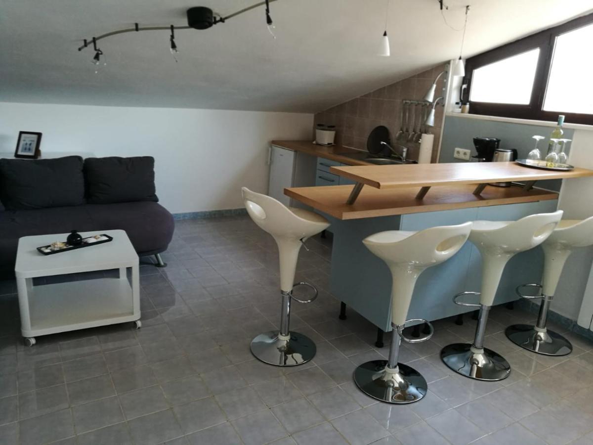 Ferienhaus Bozena Appartment 6 เวอร์ซาร์ ภายนอก รูปภาพ