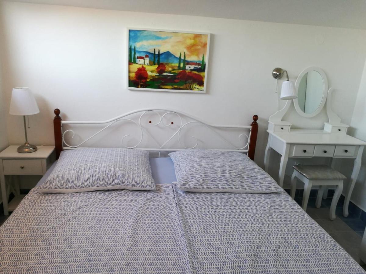 Ferienhaus Bozena Appartment 6 เวอร์ซาร์ ภายนอก รูปภาพ