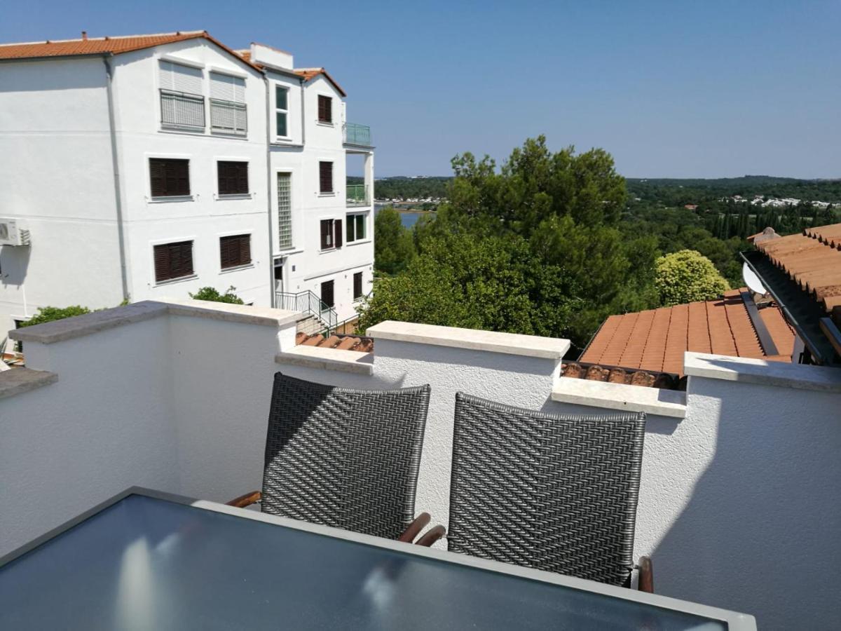 Ferienhaus Bozena Appartment 6 เวอร์ซาร์ ภายนอก รูปภาพ